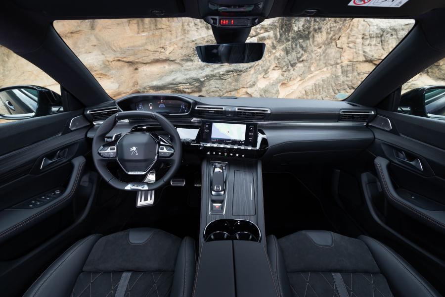 Торпедо Peugeot 508 SW GT 2018 года  (WW) (фото 23 из 42)
